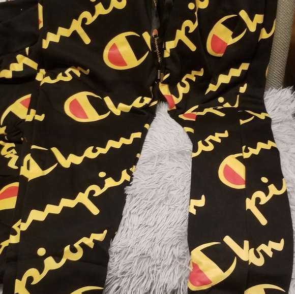 BNWT Black & Gold Champion 2 Piece Suit - Picture 2 of 2